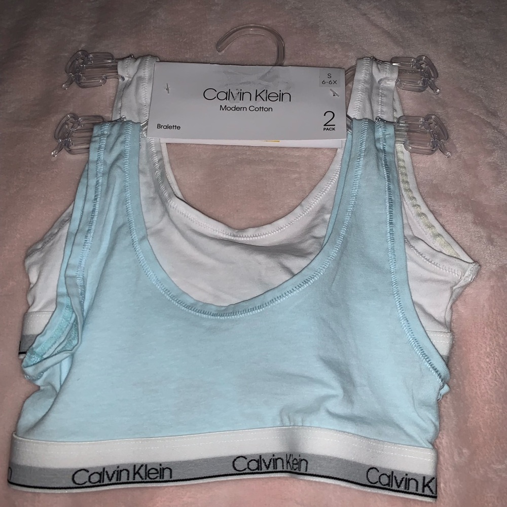 Calvin Klein pack of 2‎ sports bras age 6/6X